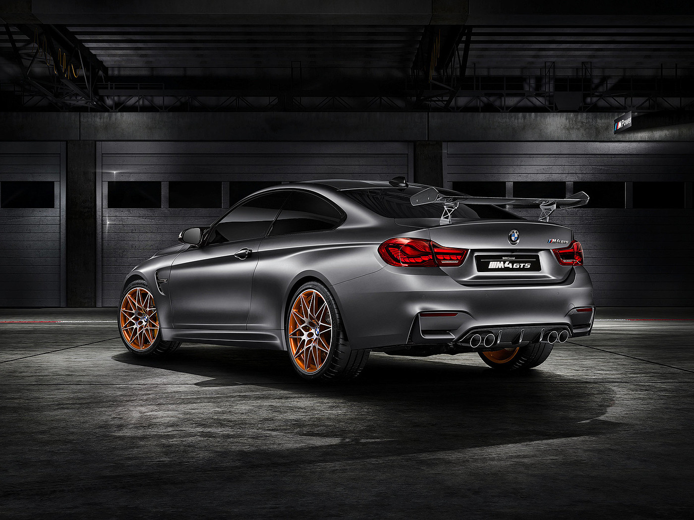 yellow，grey，Automobile design，BMW M4，