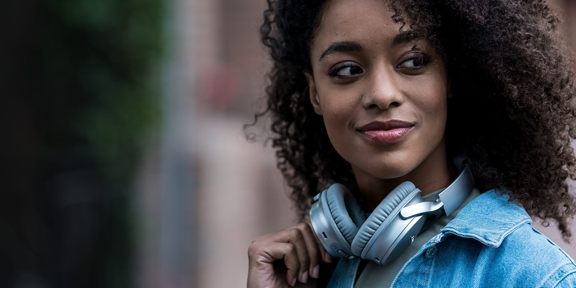 General image evaluation，evaluating ，science and technology，headset，bose，Noise reduction earphone，