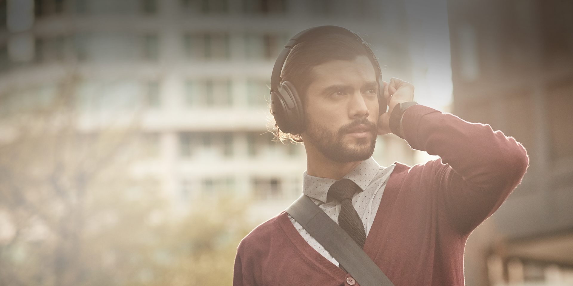 General image evaluation，evaluating ，science and technology，headset，bose，Noise reduction earphone，