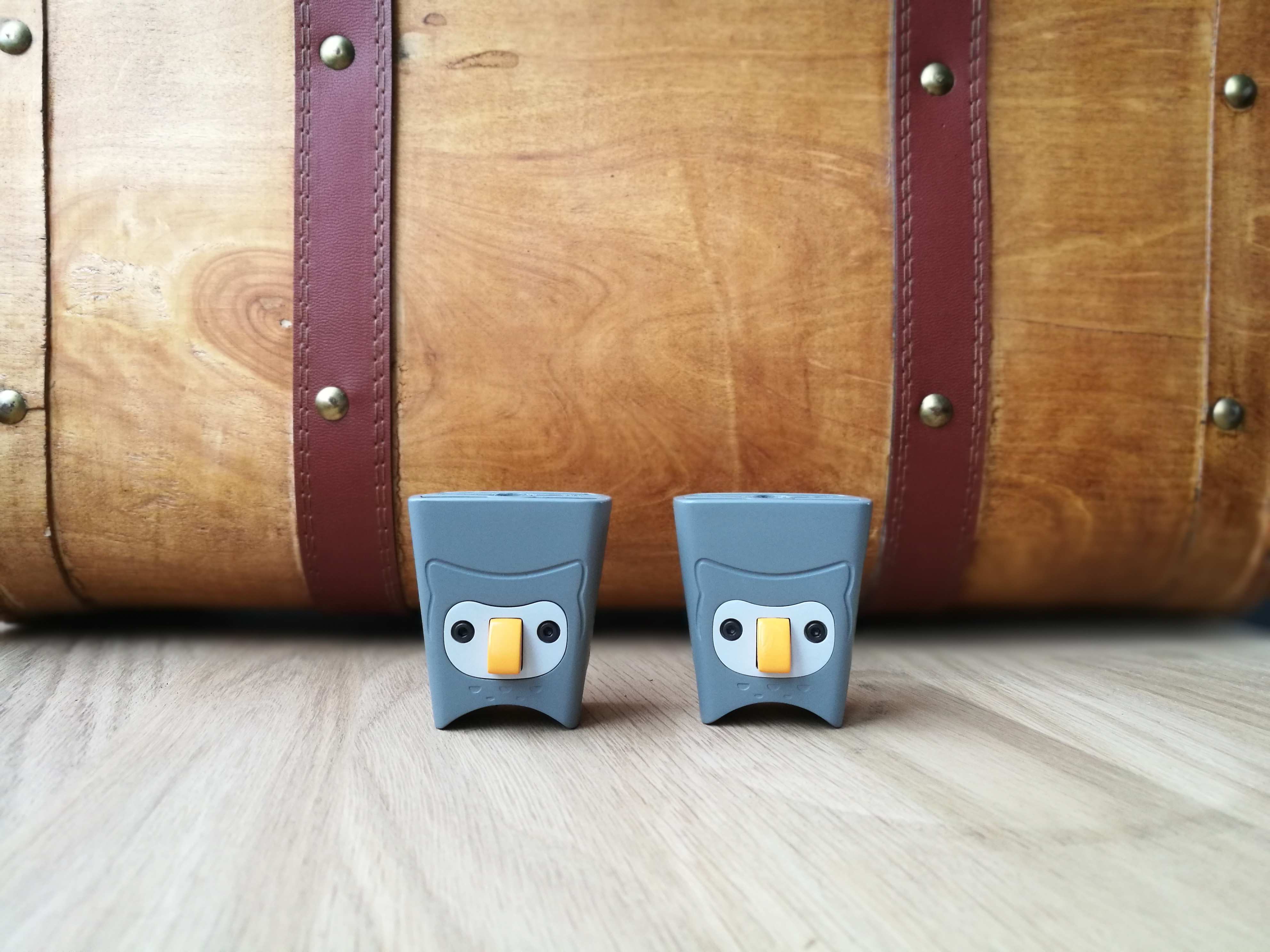 Owlstand，Mobile phone bracket，Digital accessories，2018 red dot award，