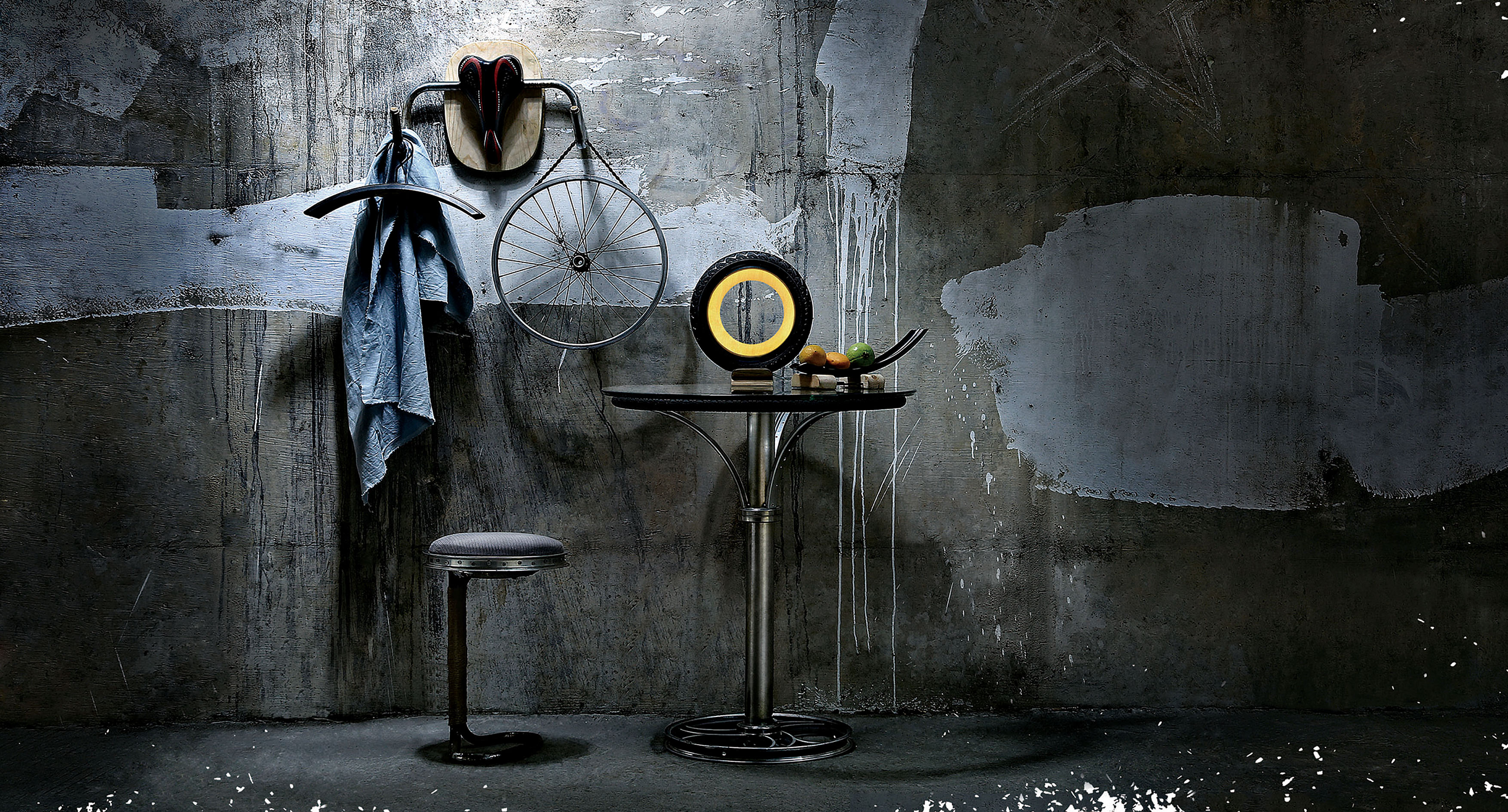 Arbitrary selection of components in waste single vehicle recycling station，Waste utilization, bicycles, household goods, lamps，