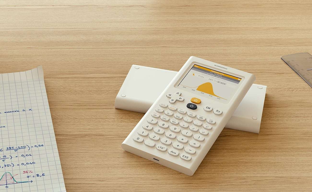 charge，white，number，Calculator，NumWorks，