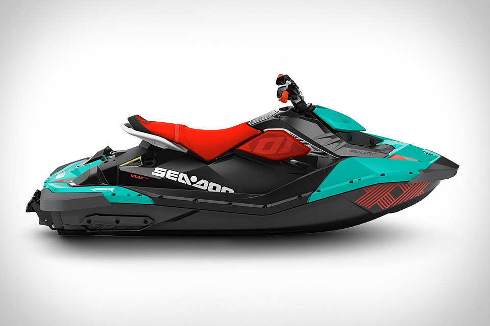 2018 red dot award，SPARK TRIXX，vehicle，motorboat，