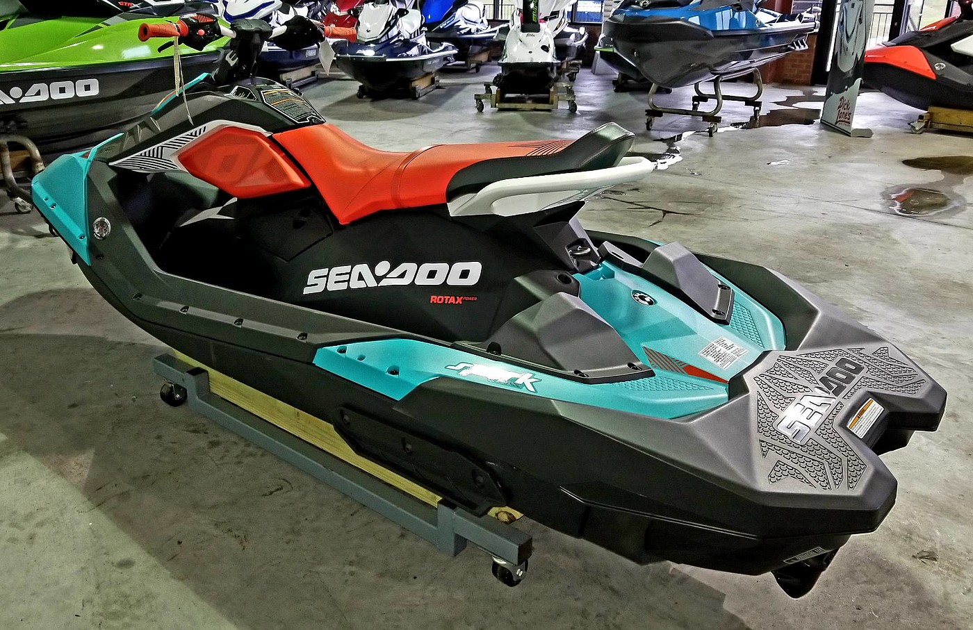 2018 red dot award，SPARK TRIXX，vehicle，motorboat，