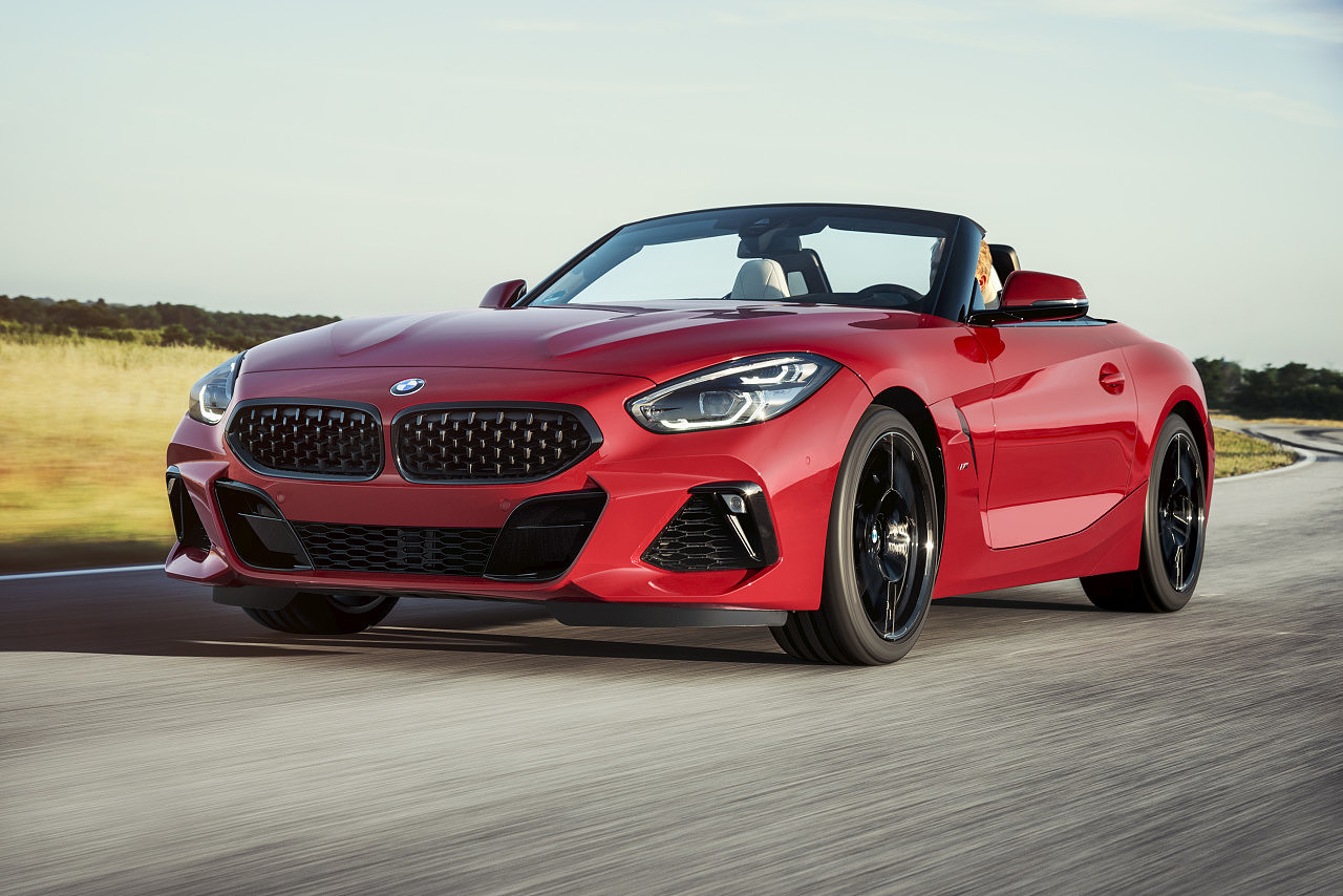 gules，Sports car，BMW Z4，Automobile design，