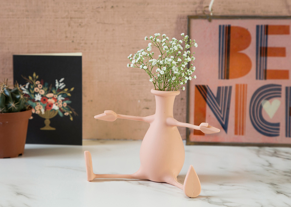 decorate，friendly，lovely，vase，