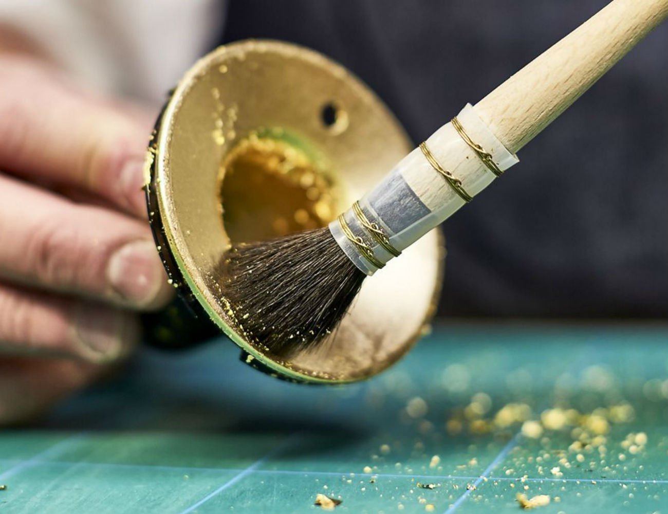 Dyson，Golden hair dryer，blue，