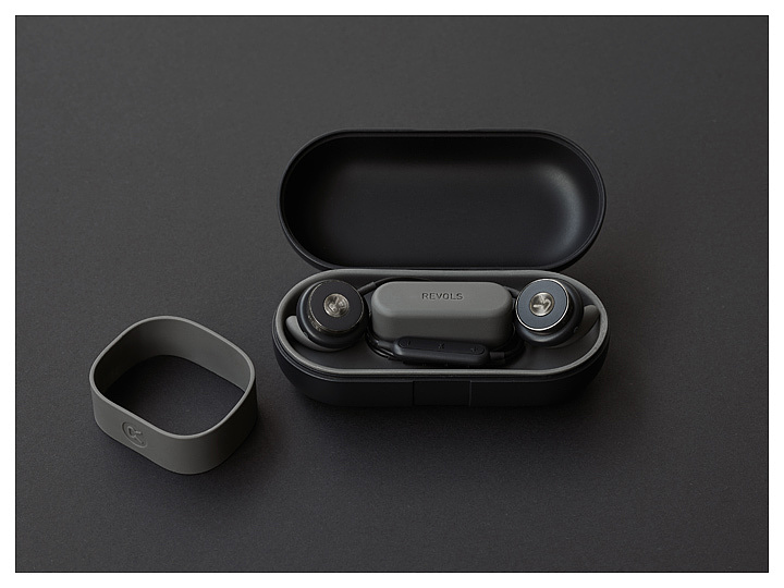 industrial design，Digital，intelligence，modern，Simplicity，wired，headset，