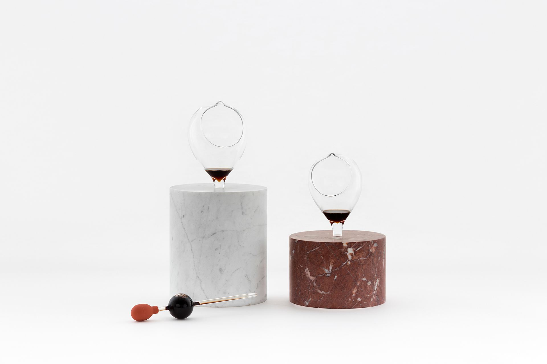 Glass，Utensils，Simplicity，