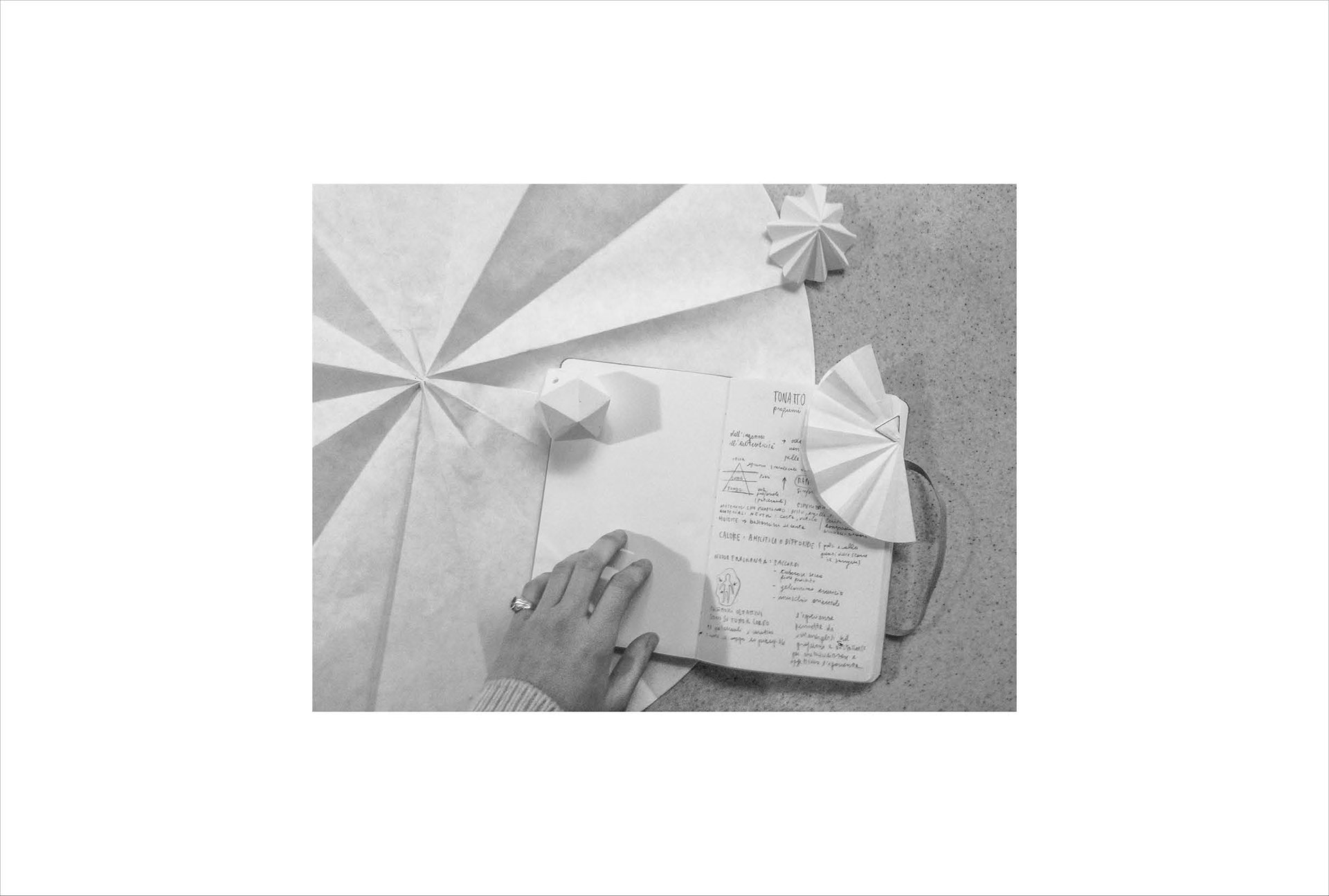 Philtrum，Floor lamp，brass，