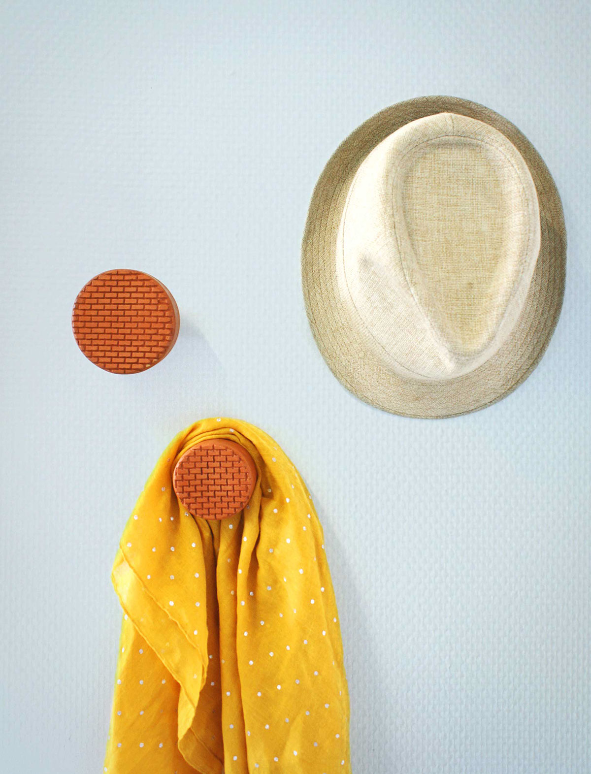 nylon，brass，Dry soil，a hook，Ô de France，