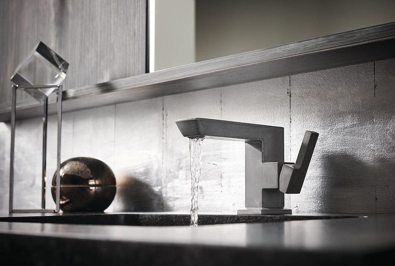 water tap，concrete，Brizo Vettis，