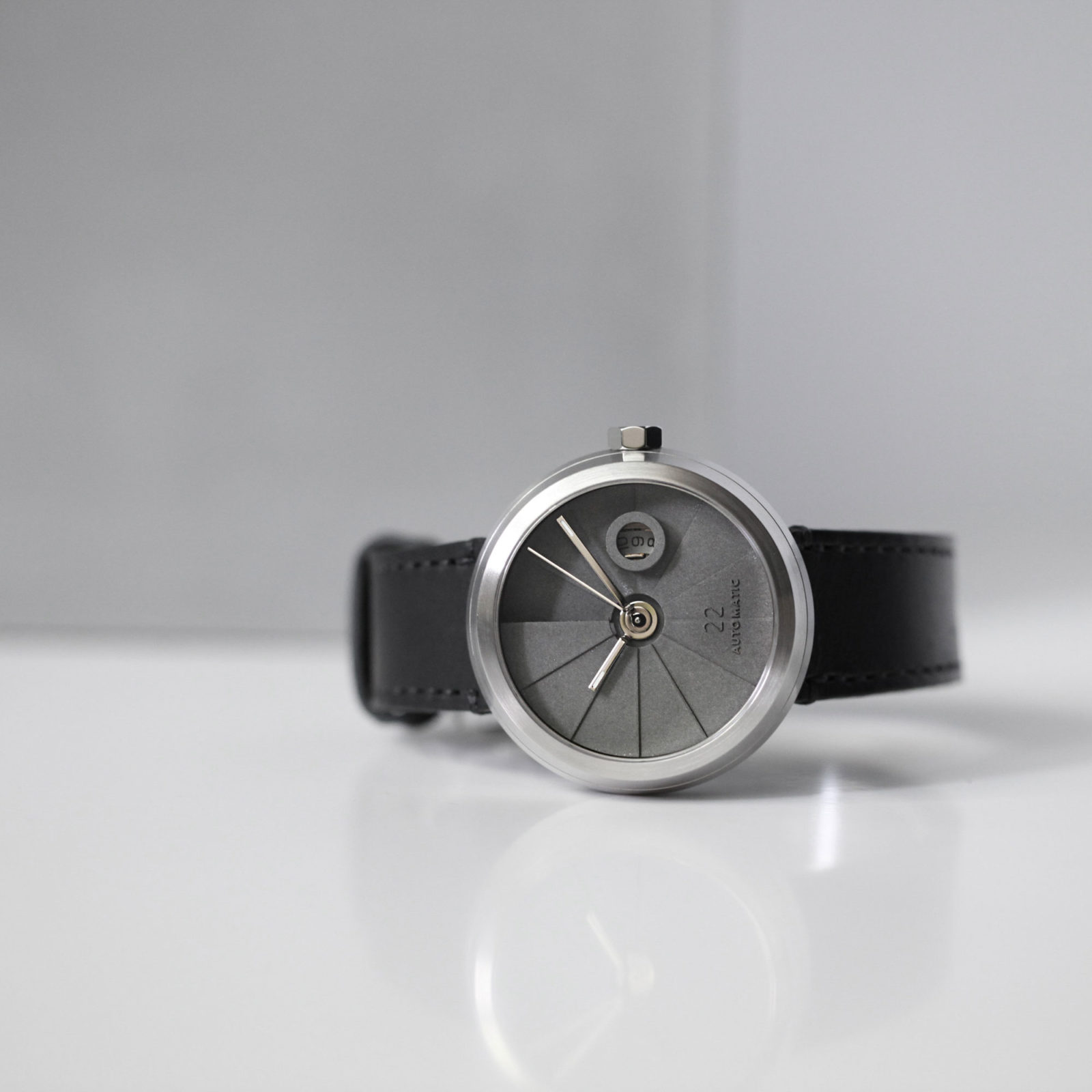 black，Minimalist，Wrist watch，22 Design，