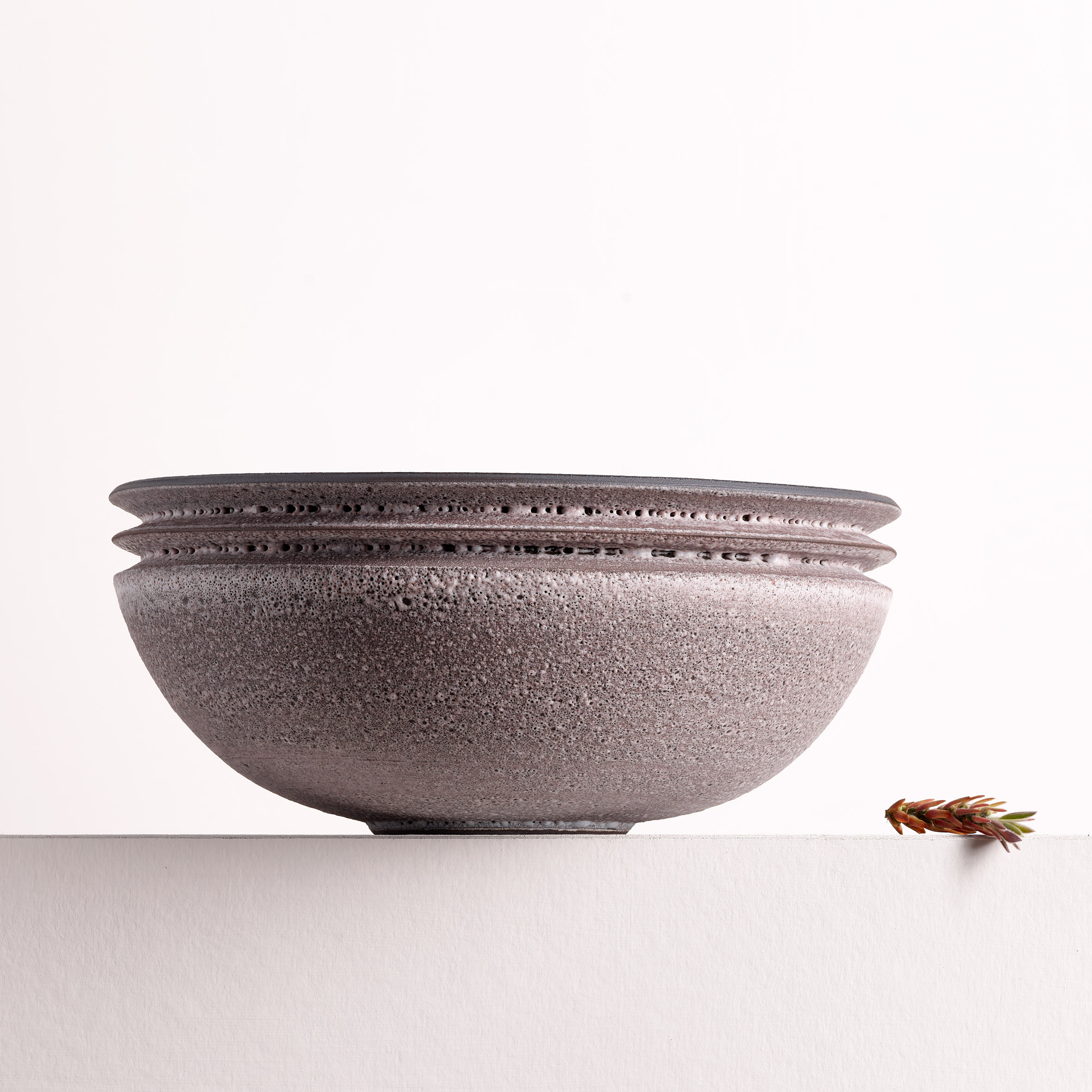 Brave Matter，ceramics，brass，lighting，