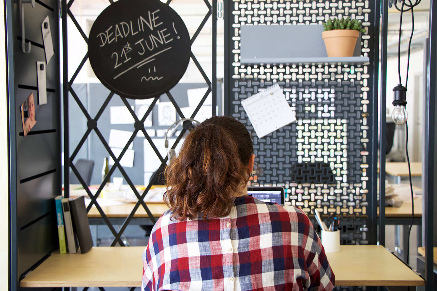 Point line surface，Temporary，desk，removable ，antique-and-curio shelves，Storage rack，TV cabinet，Lockers，care，Private space，Drying clothes，Receive，Storage，coat hanger，wardrobe，Modular design，Furniture home，