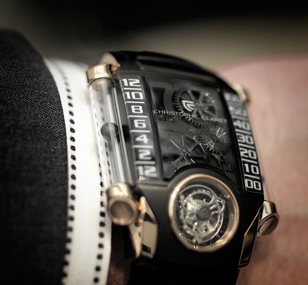 Magnetic levitation to show，Tourbillon operation，Titanium metal，Mechanical sense，