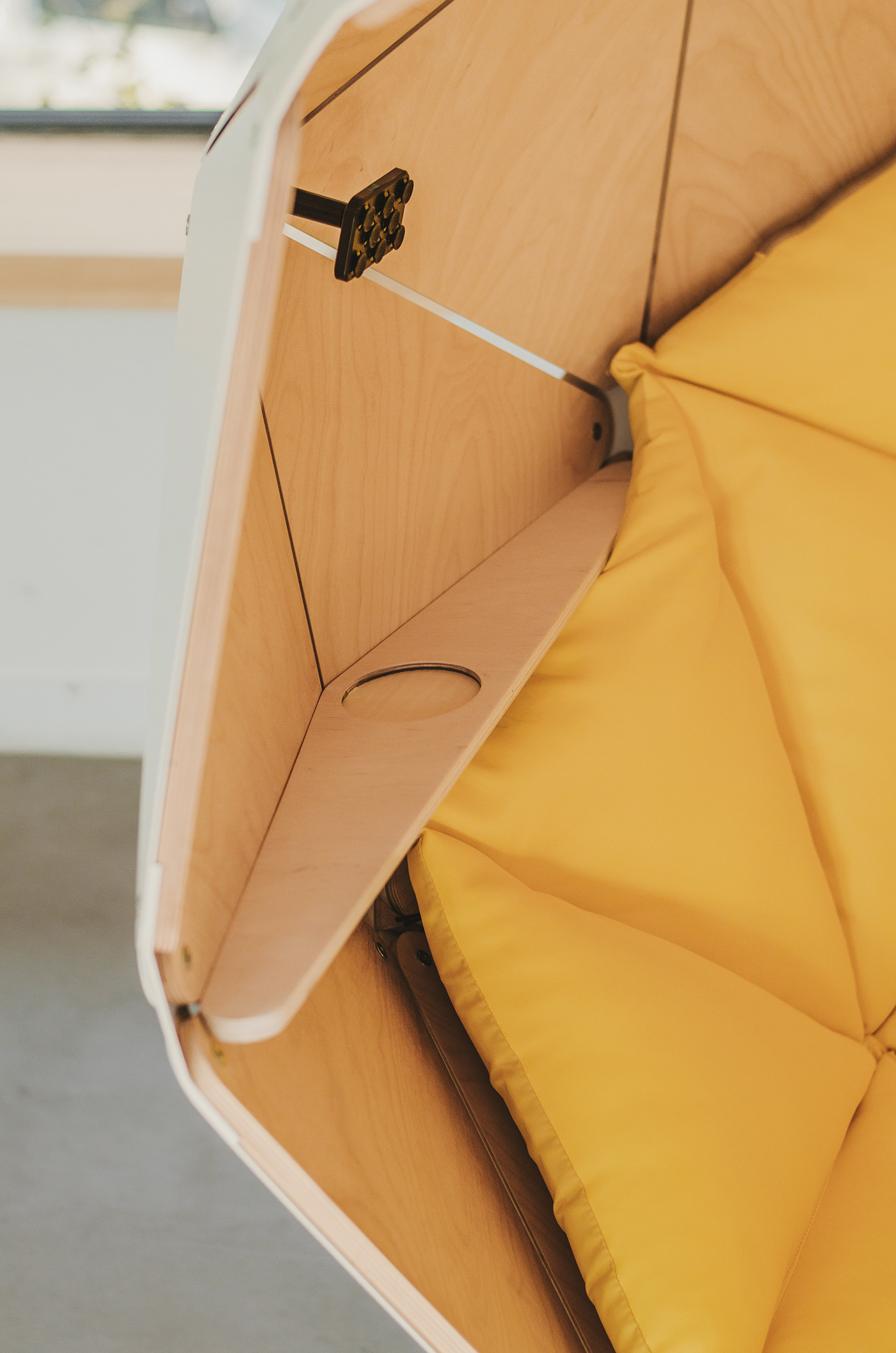 THE PLANET，star，chair，to work in an office，Triangular plate，fastener，assemble，