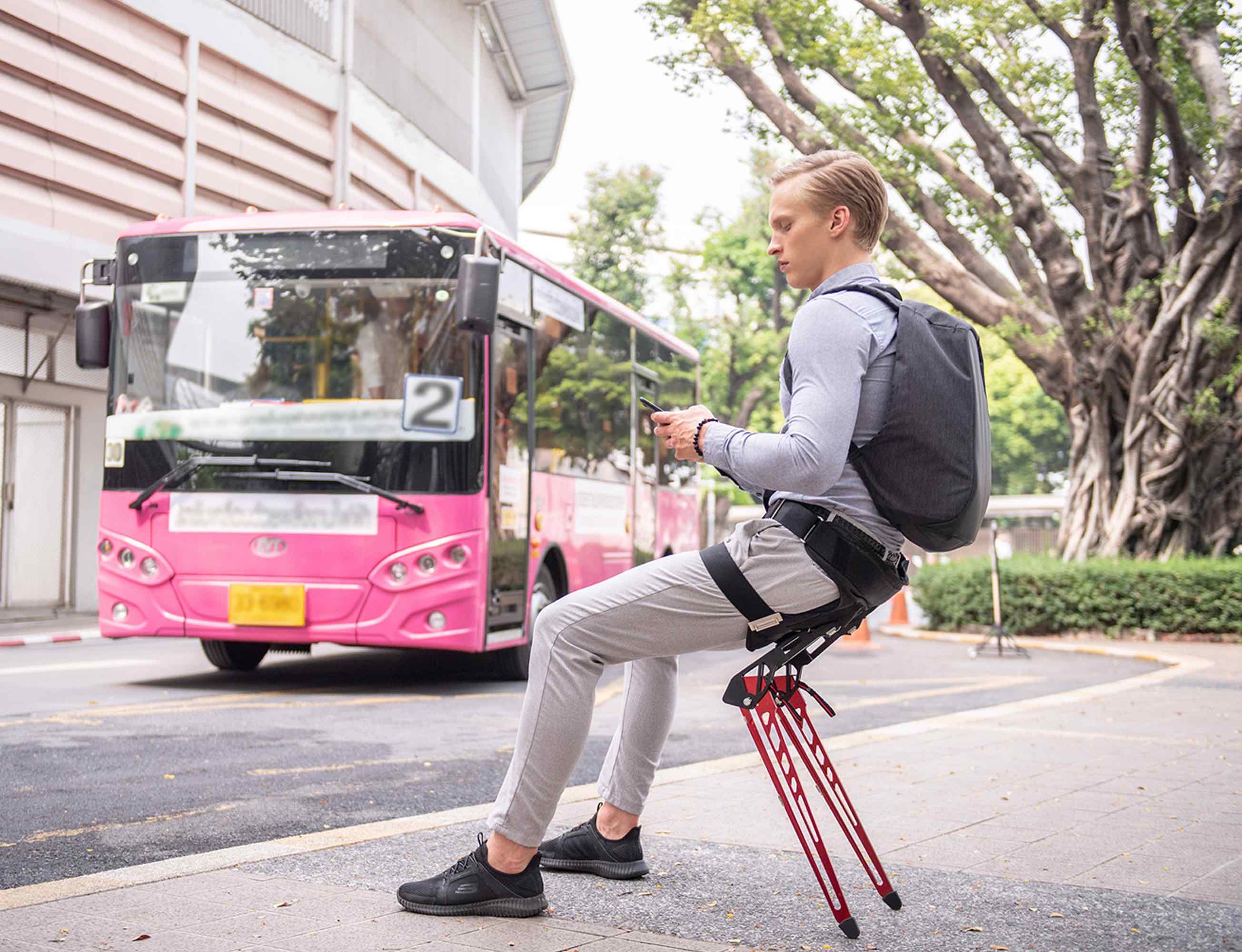 LEX，Wearable bionic chair，Metal，