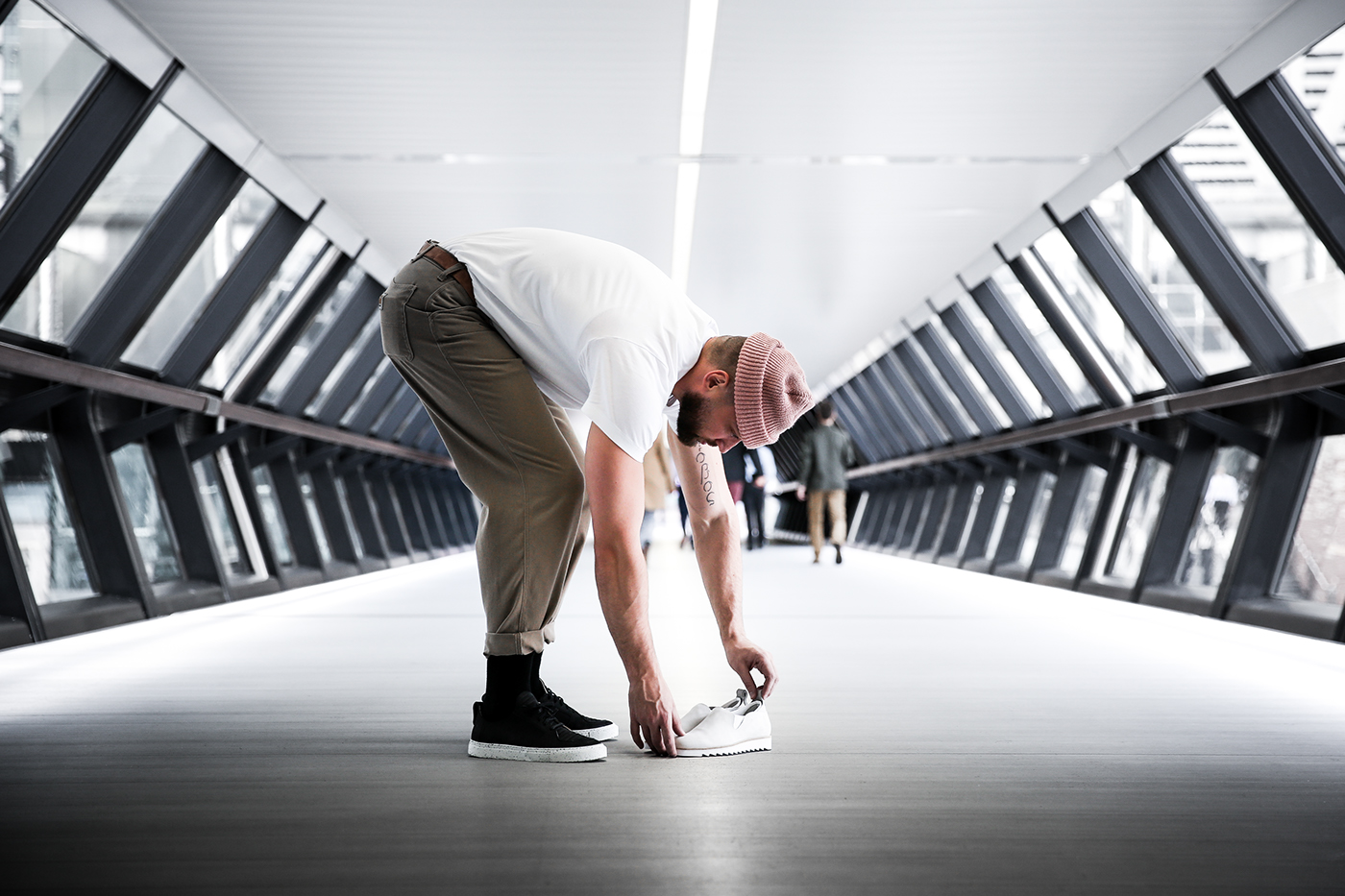 shoes，concise，comfortable，Seamless upper，white，