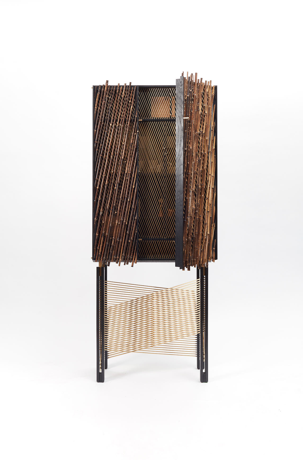 Bookcase，Bamboo，In Shadows，