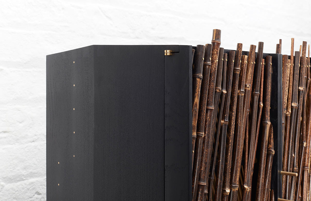 Bookcase，Bamboo，In Shadows，