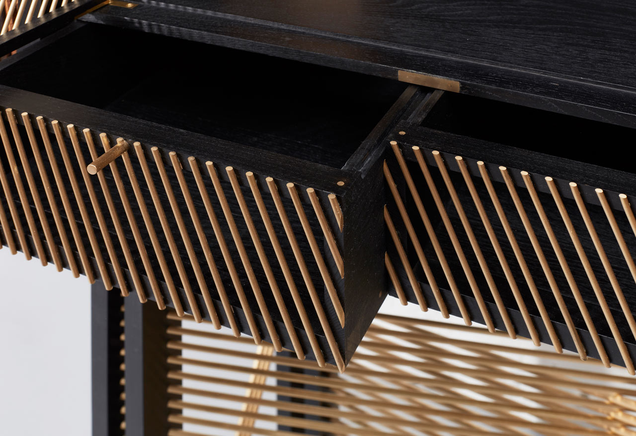 Bookcase，Bamboo，In Shadows，