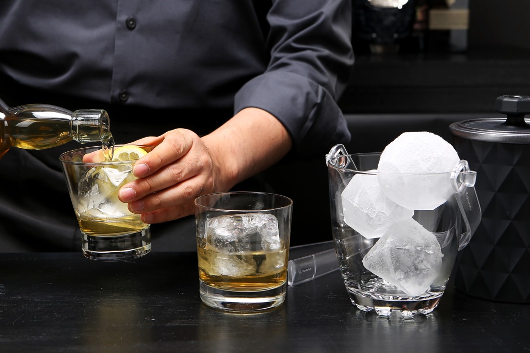 ice-making box，ice block，kitchen，Jewel Ice，