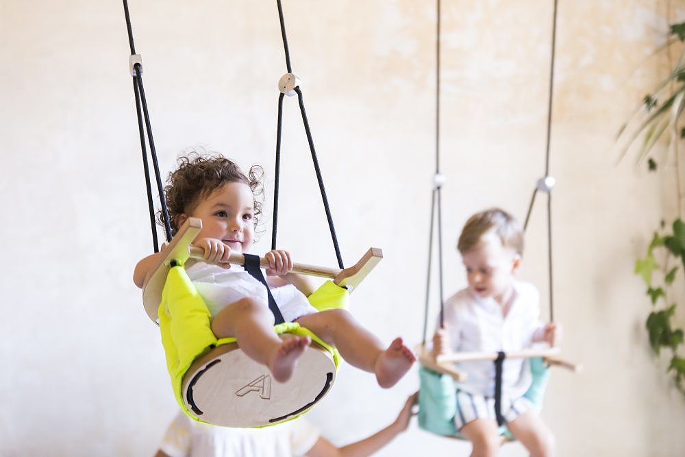 infant swing ，Interesting，convenient，swing，