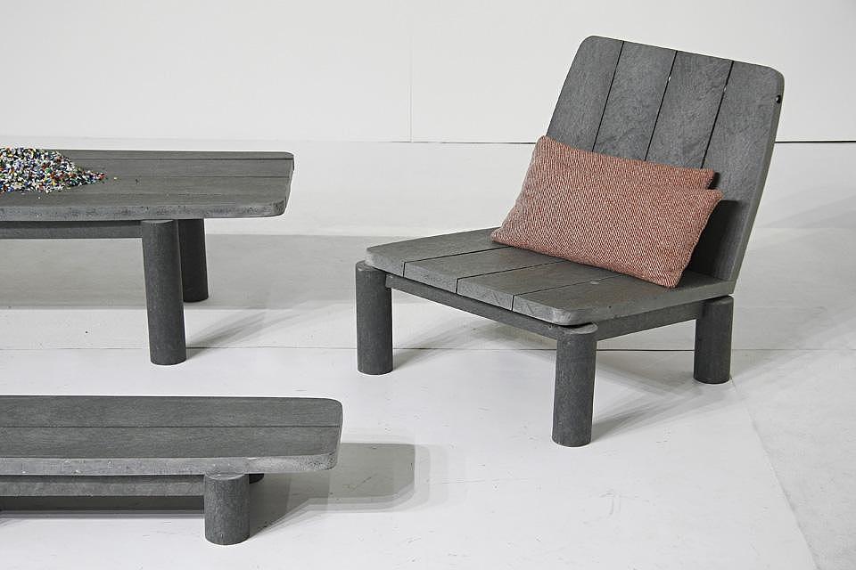 JULIE RENAULT，furniture design ，Recycled materials，