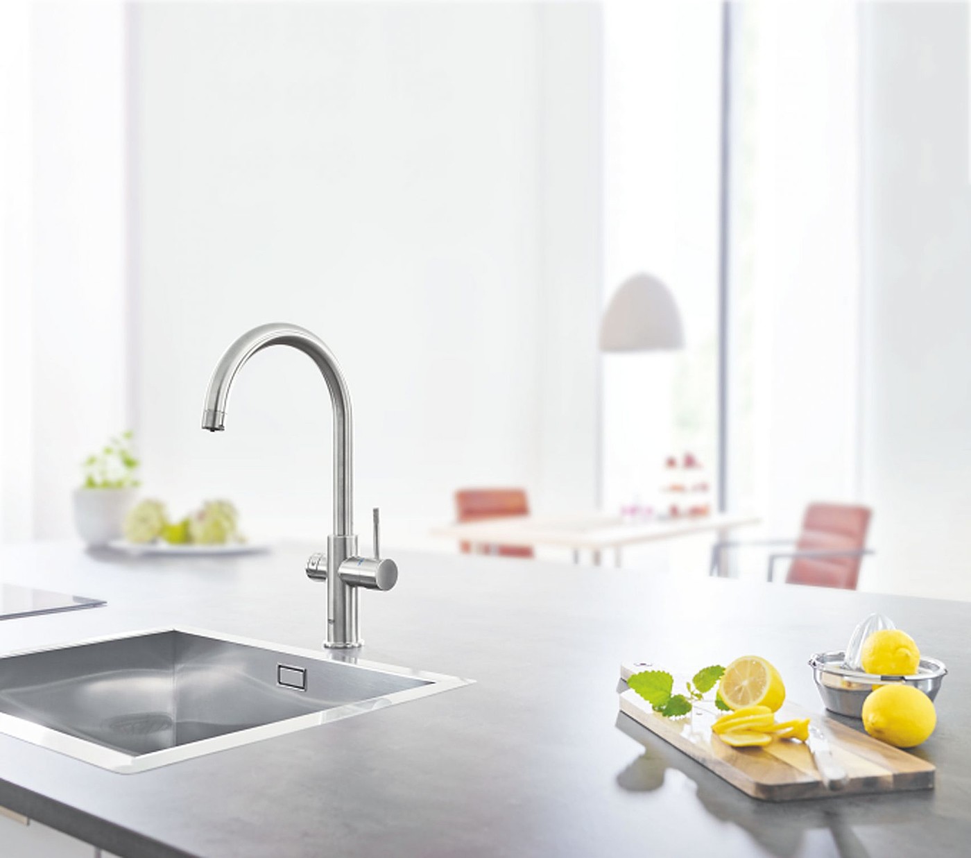 Large，water tap，kitchen，