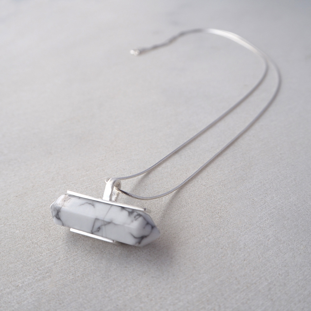 product design，Jewelry design，Magnesita stone，Silver Chain，Necklace，