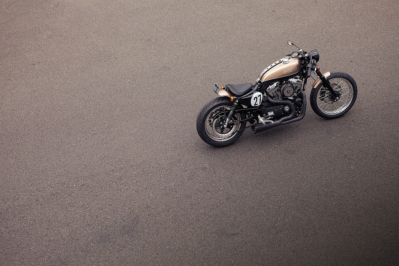 Two，Halley，motorcycle，
