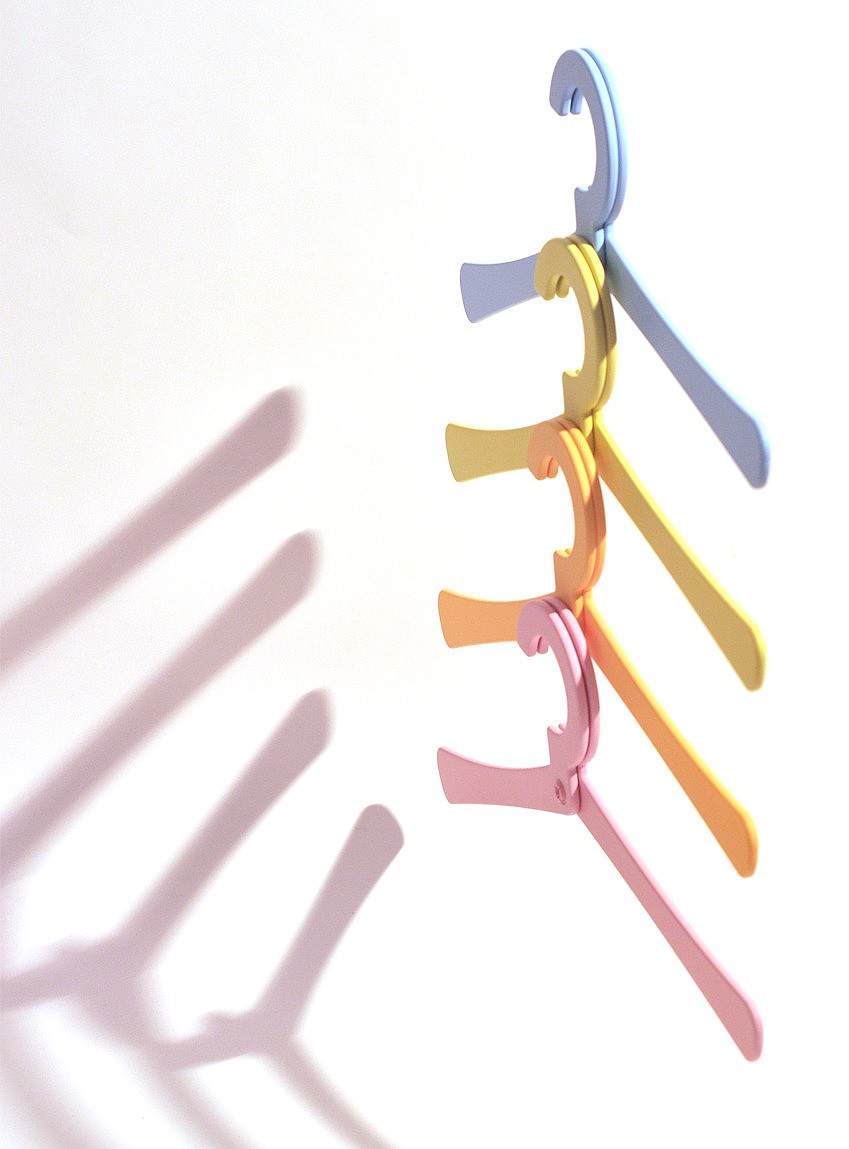 coat hanger，blue，Pink，yellow，combination，hang the clothes，