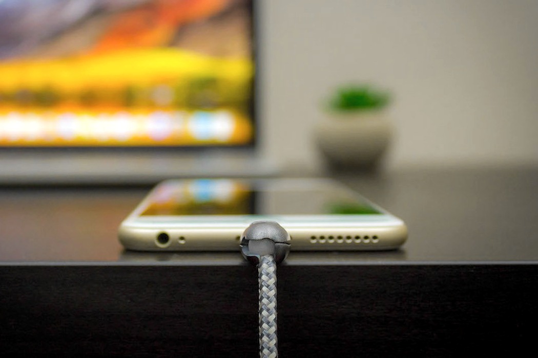 USB charging cable，rotate，durable，industrial design，product design，