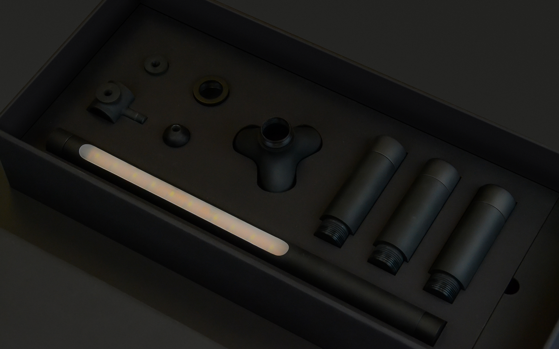 KI，Lamp design，black，