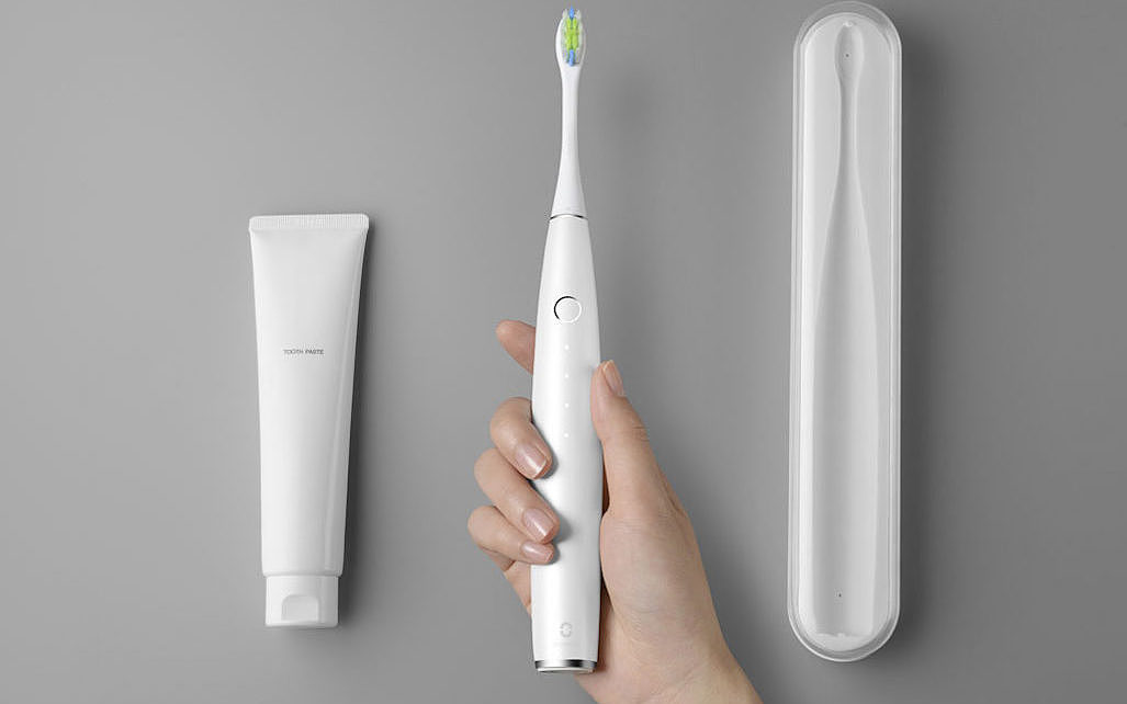 Electric toothbrush，product design，industrial design，2018 red dot award，