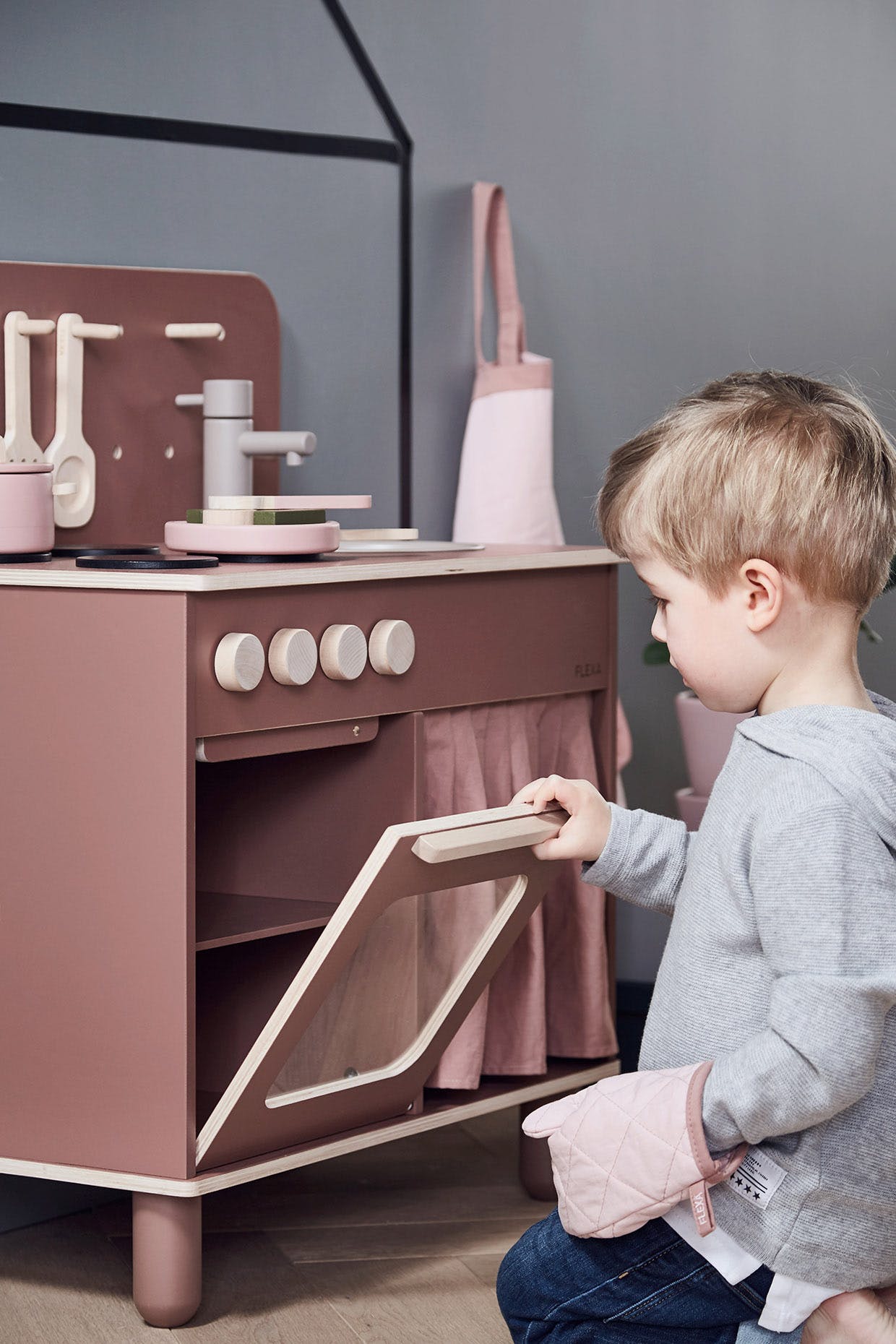 2018 red dot award，product design，BOTTLE，Toys，