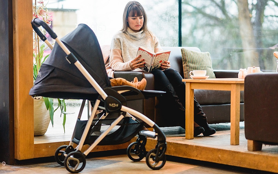 baby carriage，Maternal and infant products，product design，2018 red dot award，