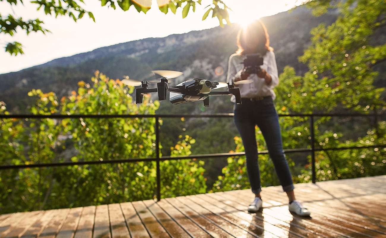 UAV，black，Anafi，4K HDR，