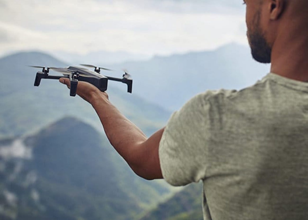 UAV，black，Anafi，4K HDR，