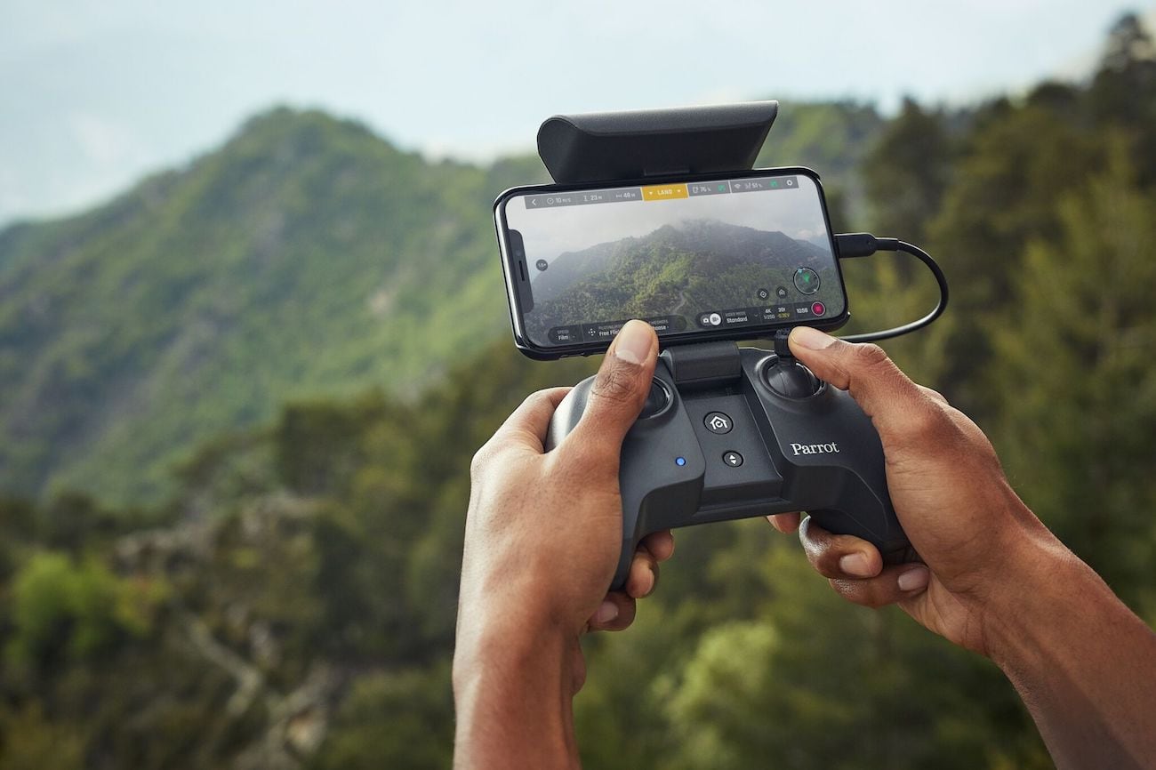 UAV，black，Anafi，4K HDR，