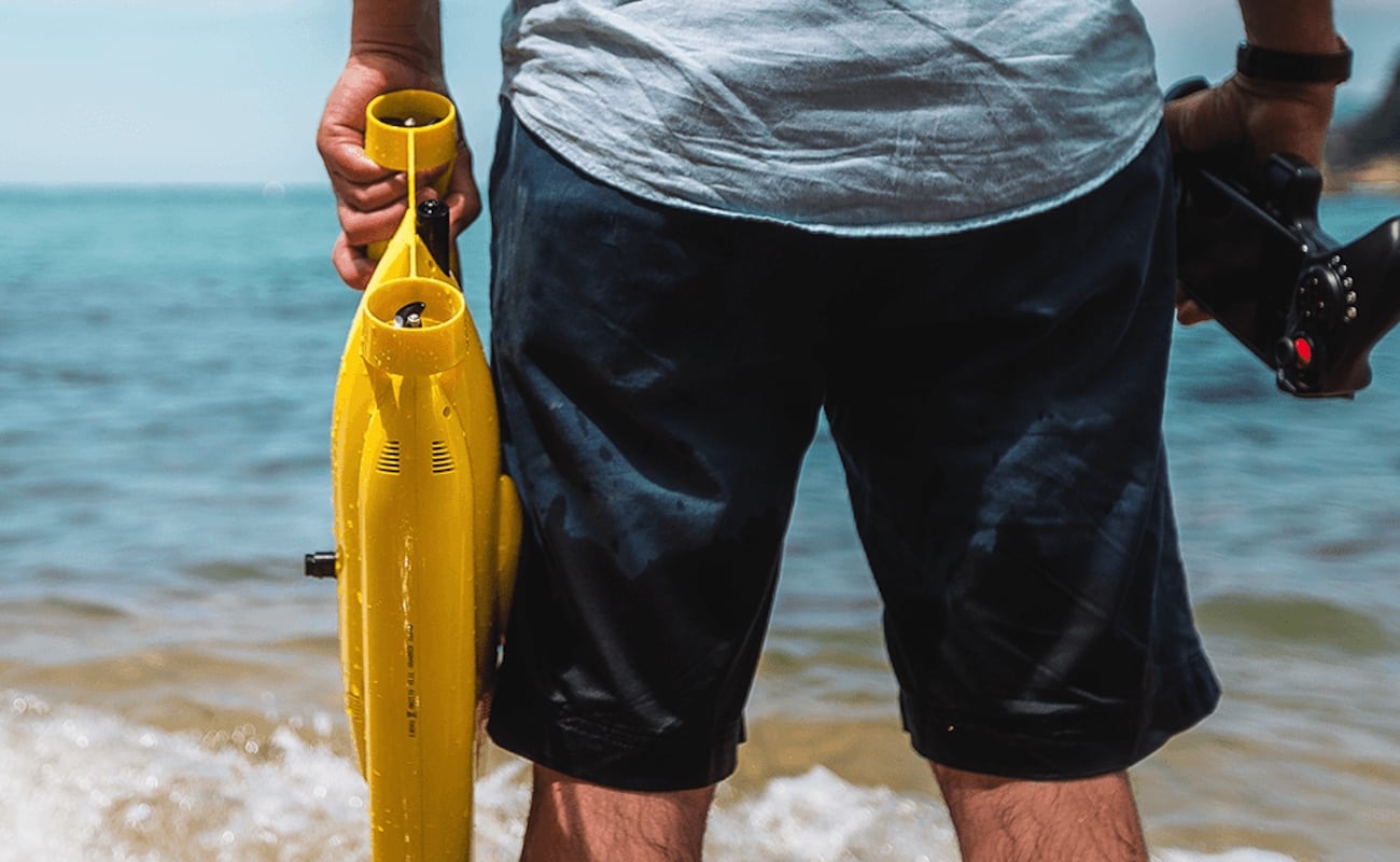 Shooting equipment，Underwater shooting，yellow，industrial design，product design，