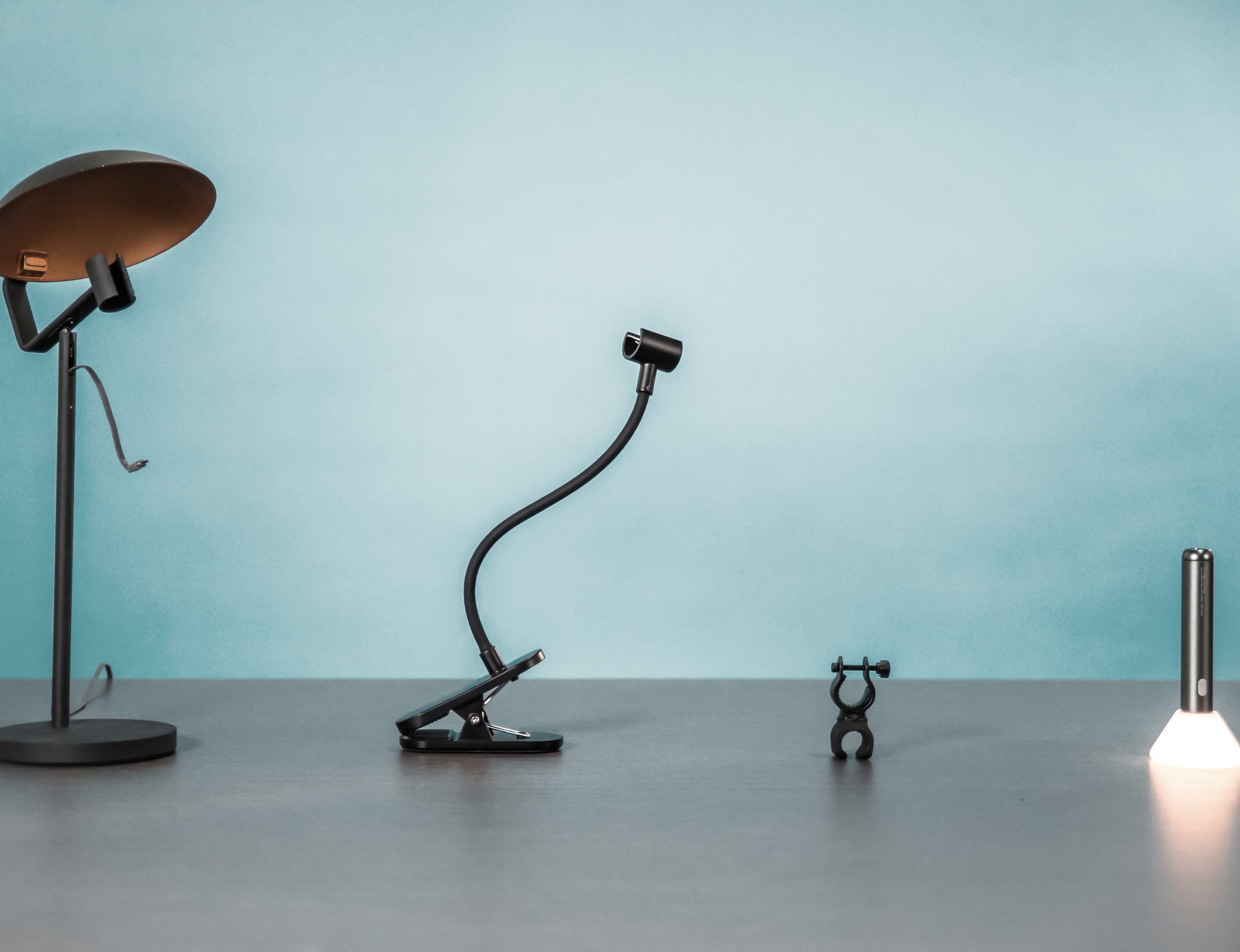 Multifunctional portable lamp，FlashLight，Allocacoc，