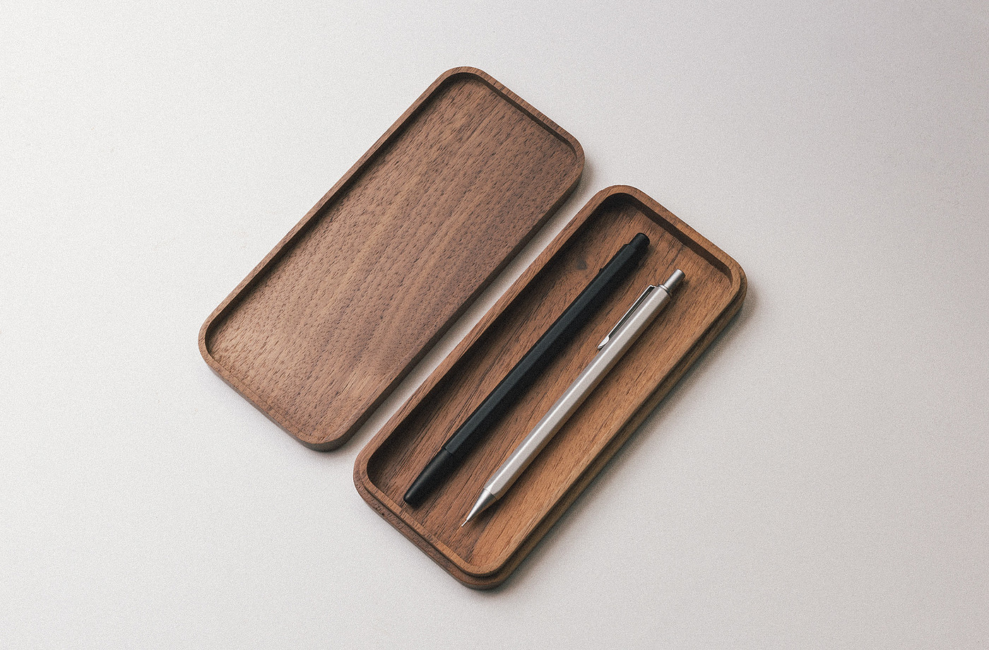 木质，铅笔盒，极简设计，黑胡桃木，