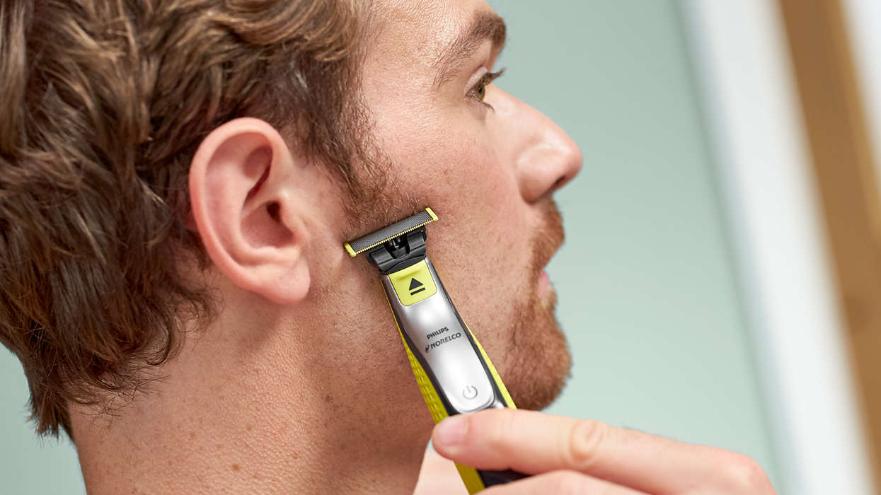 razor，Face + body cleaning tool，philips，2018 red dot award，