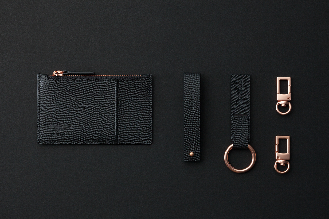 suit，industrial design，black，product design，graphic design ，Car accessories，