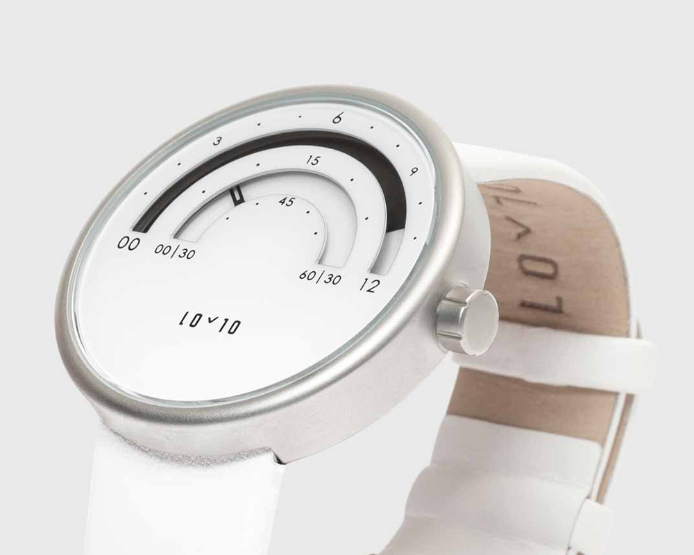 surface，Wrist watch，white，neat，coordinate，industrial design，product design，