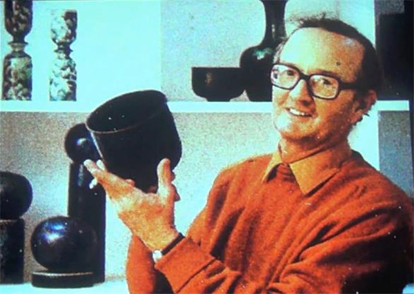 Industrial Designer，Japanese design，Industrial design master，Original research，Masayuki Kurokawa ，Komatsu Cheng，Sato Da，Meiji dairy，