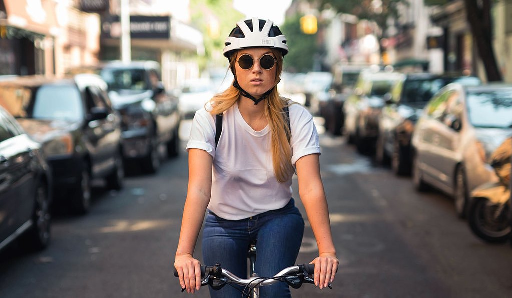 自行车头盔，户外装备，产品设计，2018红点奖，