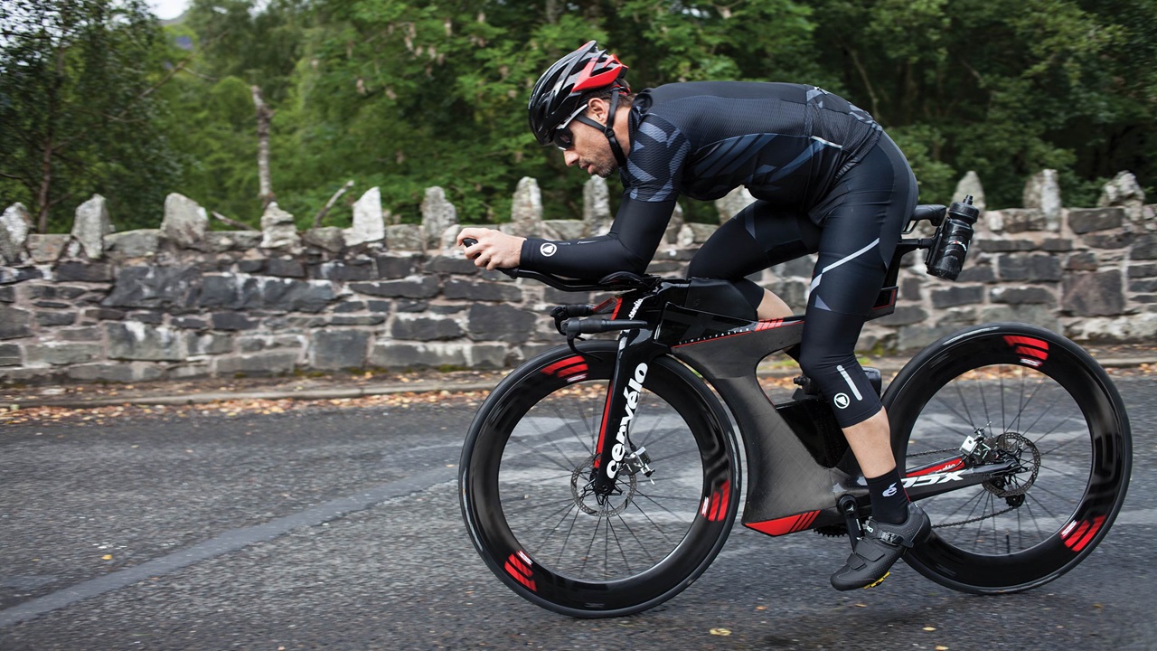 Bicycle，vehicle，industrial design，2018 red dot award，